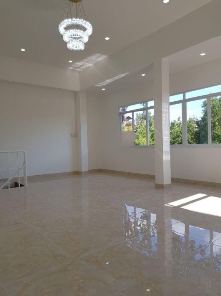 Bán nhà xây mới 4 tầng tại Đường Lê Thị Riêng, Phường Bến Thành, Quận 1, Hồ Chí Minh